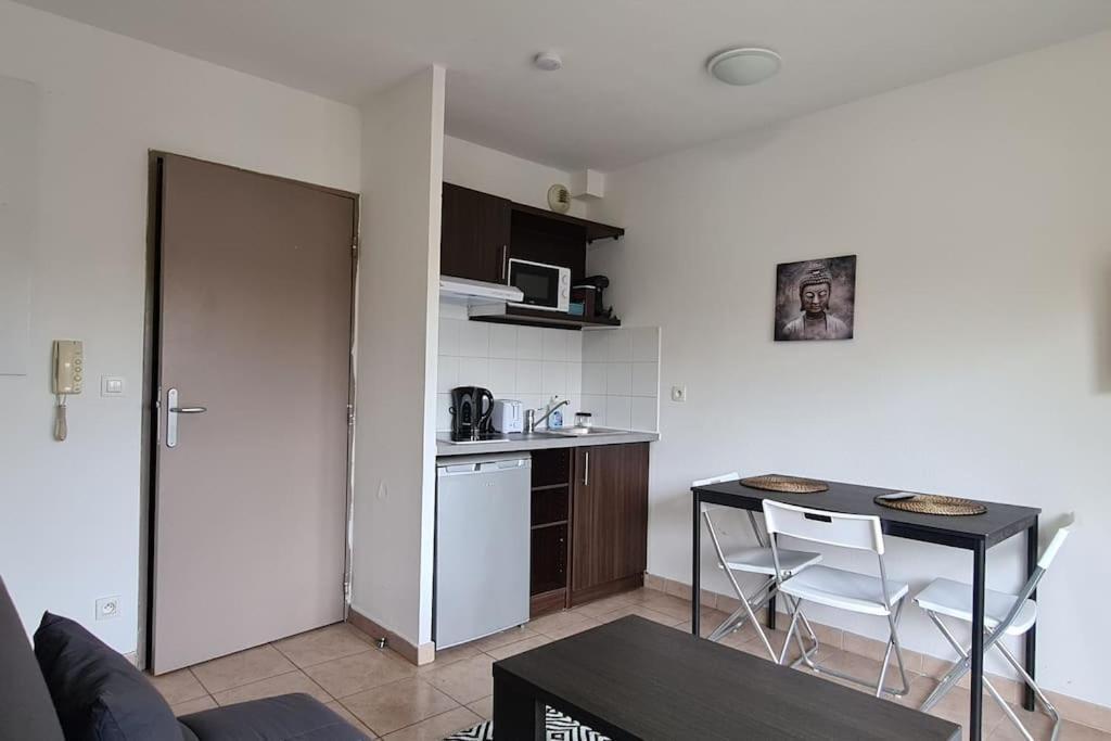 B210 Appartement Disneyland Paris Parking Et Wifi 蒙泰夫兰 外观 照片